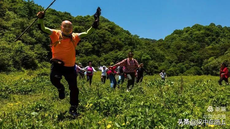 汉中圈子崖天坑,汉中镇巴圈子崖天坑旅游攻略