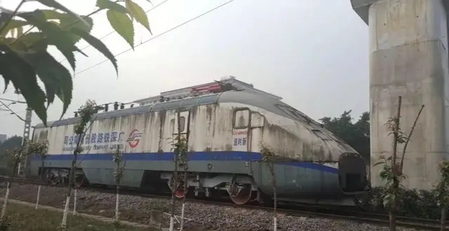 蓝箭高速列车,蓝箭号动车组和cr200j