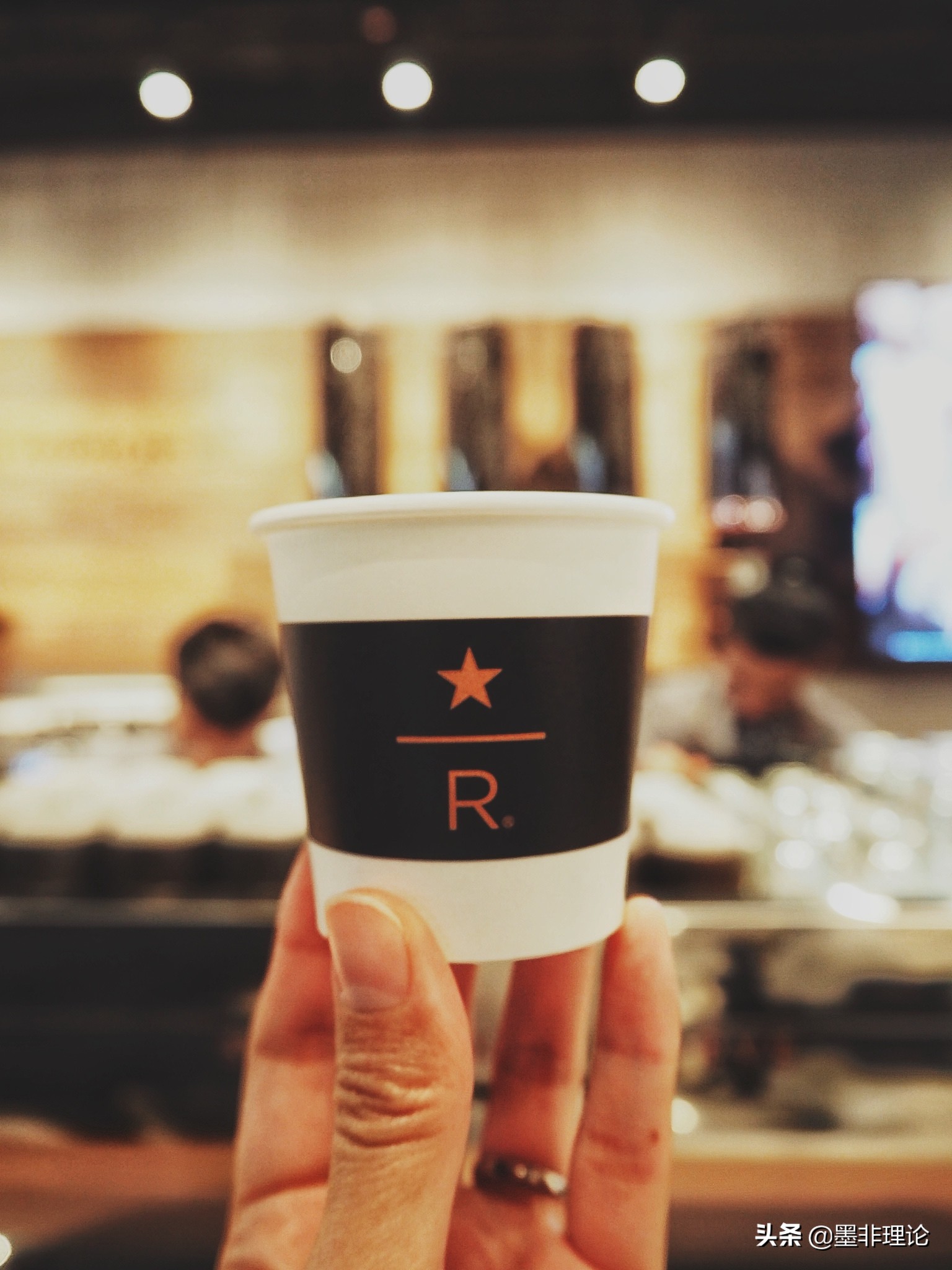 最有特点的一家星巴克,法国豪华星巴克