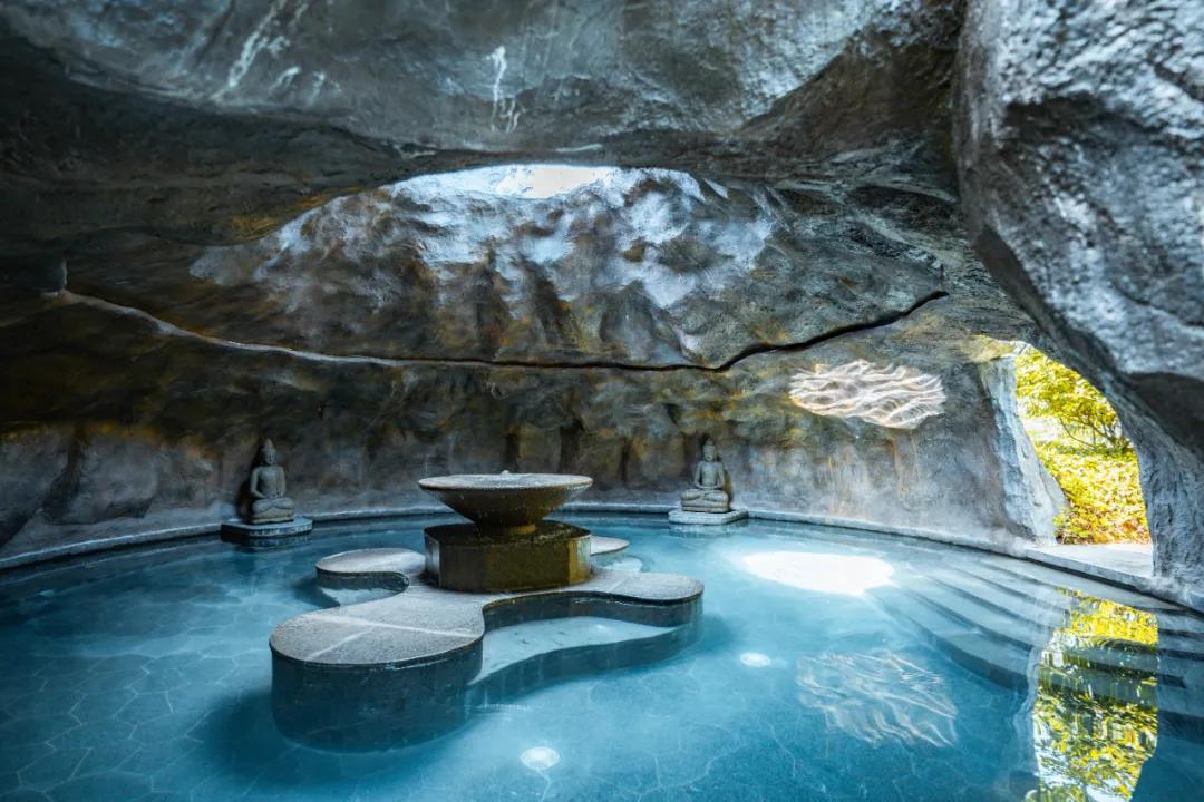 露天温泉小院精品,一房一厅庭院私家温泉