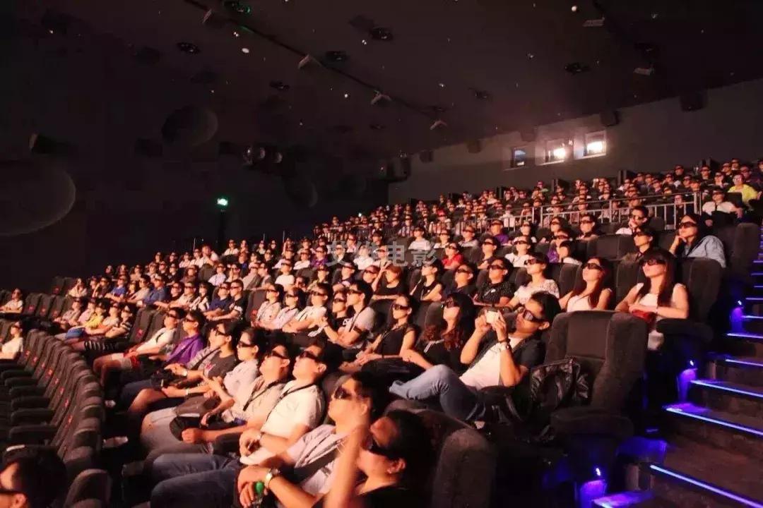 VIP影厅票价贵是有原因的，它绝对是其中之一！