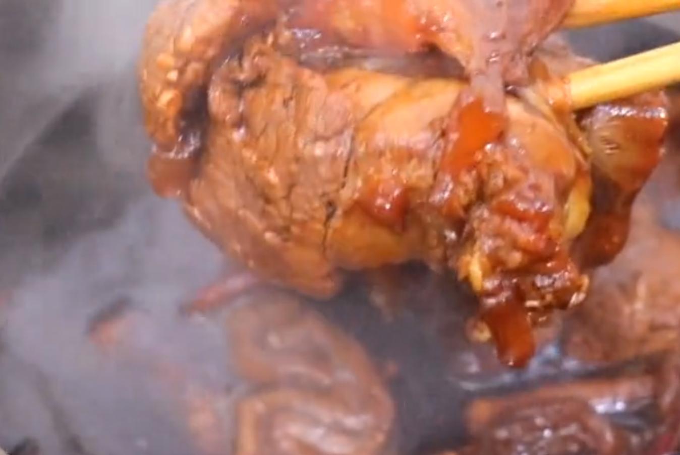 自制酱牛肉家常做法不用卤肉包,正宗的五香酱牛肉的制作方法