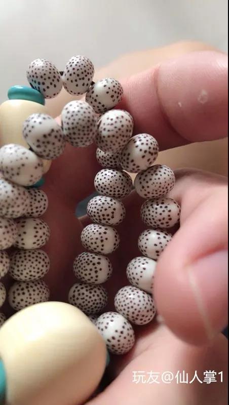 新玩友入圈，这四大“高危”手串假货地，很多人都被坑