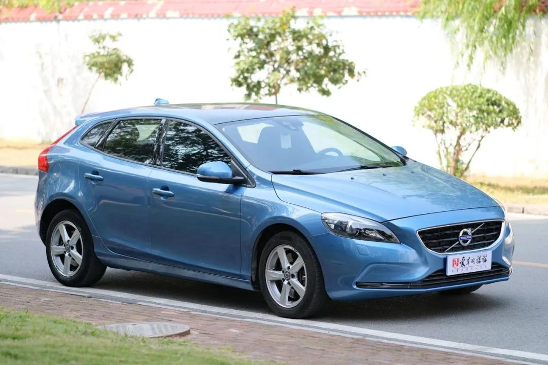 15款v40沃尔沃二手,二手沃尔沃v40多少钱