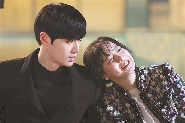 穿搭|美日韩高甜明星CP：遇见对的人，戏里戏外每天都是情人节