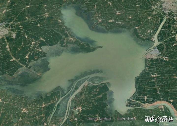 谷歌地图重现十年前的景象,谷歌2000年超清卫星地图