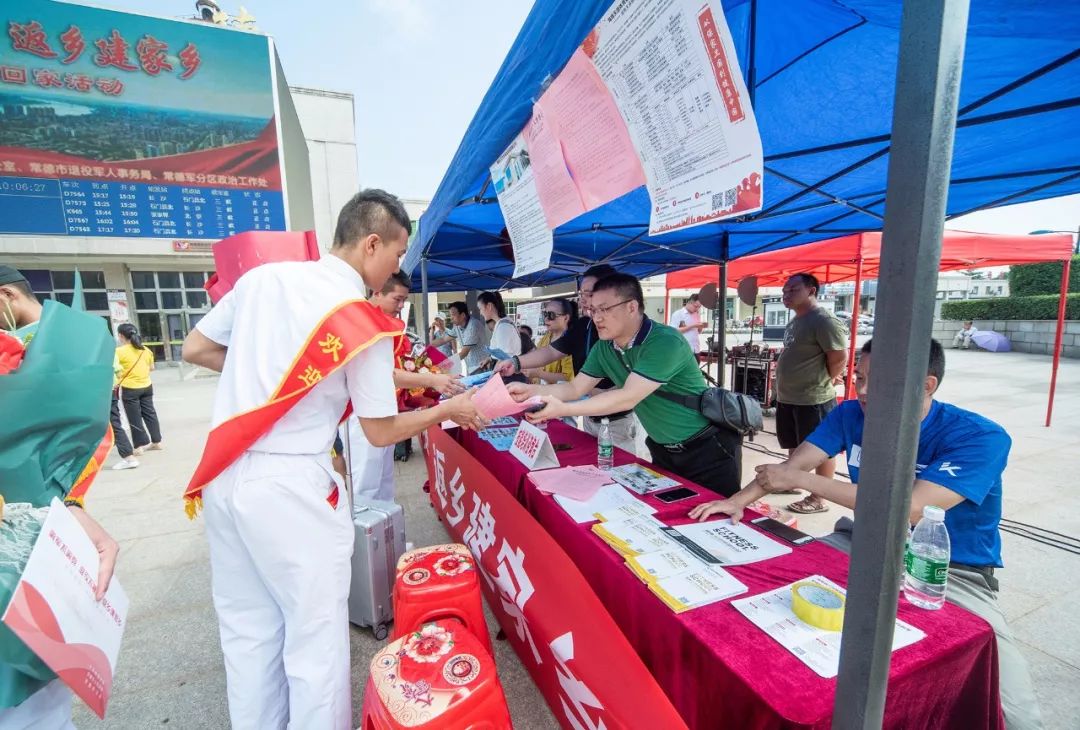 部队接兵仪式,激动人心的送兵仪式