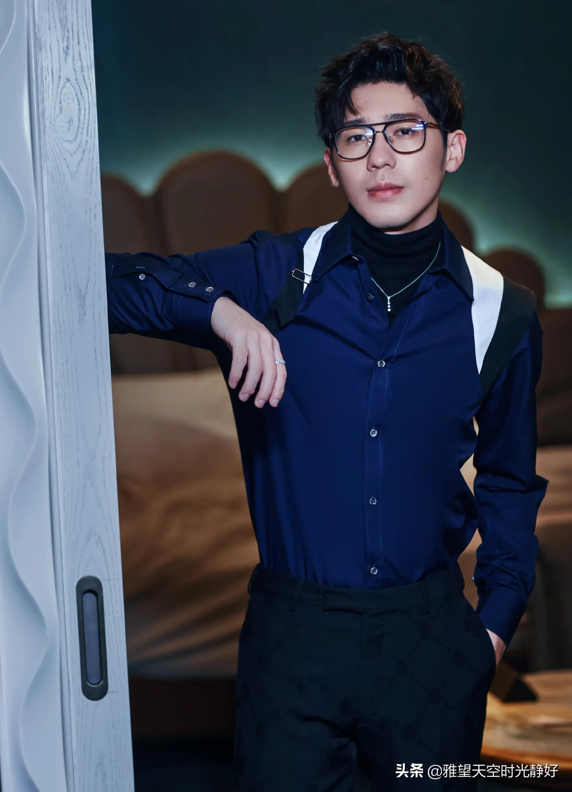 盘点国内男明星眼镜杀高清写真照斯文帅气沉稳内敛雅致贵气