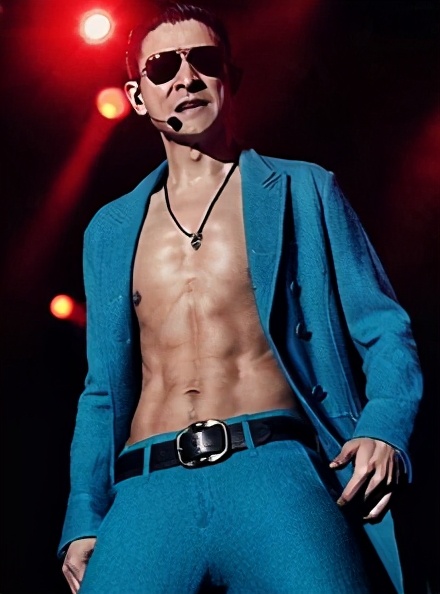 永远的天王刘德华原版歌曲,永远的天王刘德华完整版