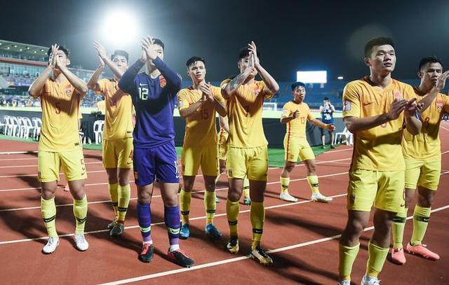 韩国1-0赢球却输人！4名小将太脏，肘击杨立瑜+重伤张玉宁引众怒