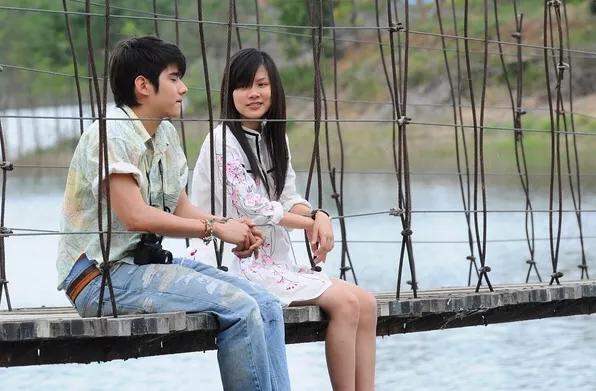 你是我的灵感原唱,初恋这件小事有感