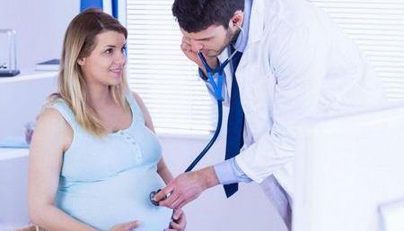 分娩遇到男医生,顺产生孩子遇到男医生