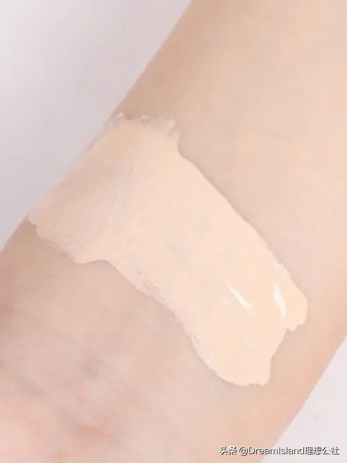 秋冬水润的粉底液,秋冬水润持妆粉底液