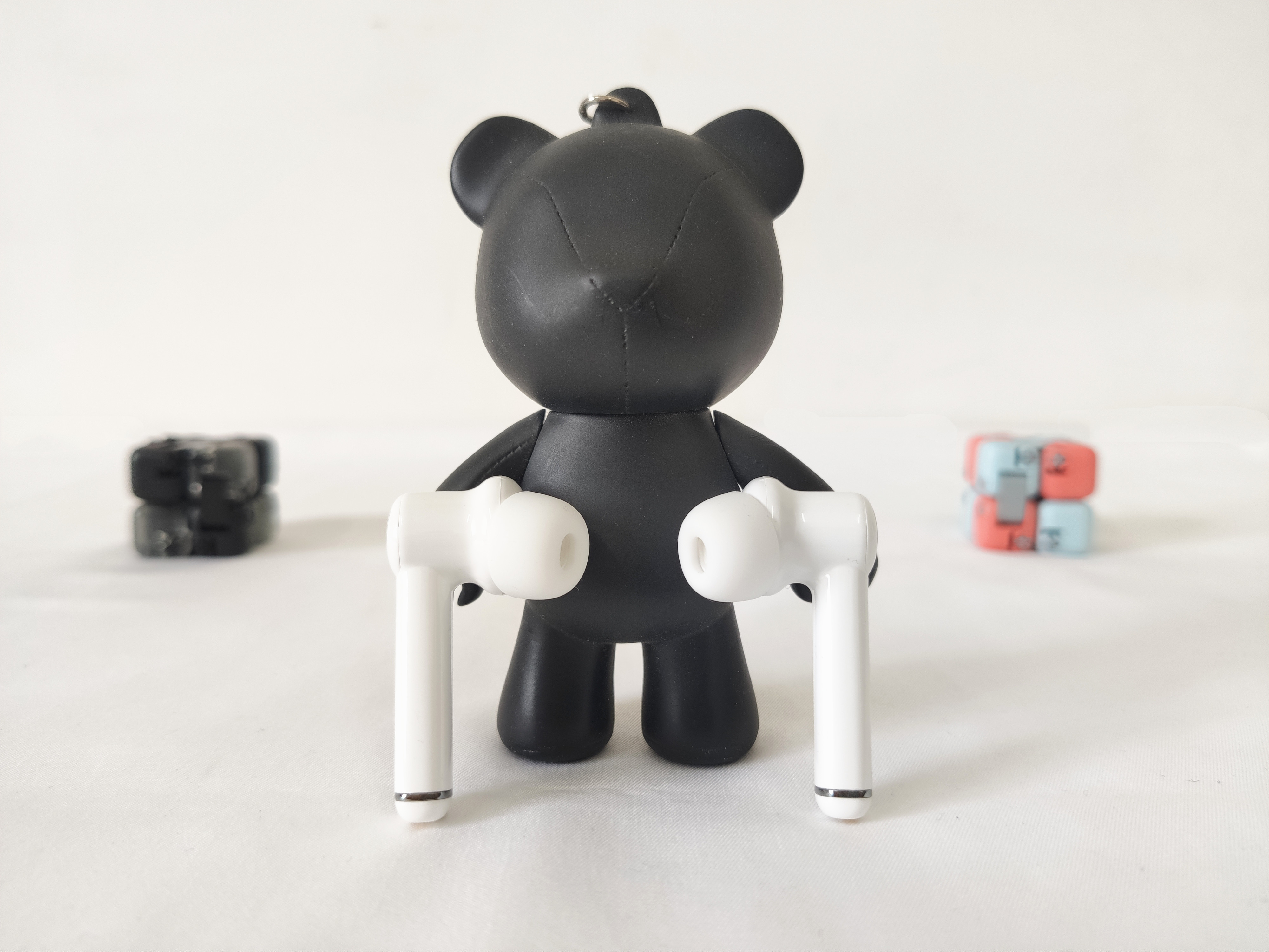 戴着蓝牙耳机打电话别人听不清,通话降噪蓝牙耳机不入耳