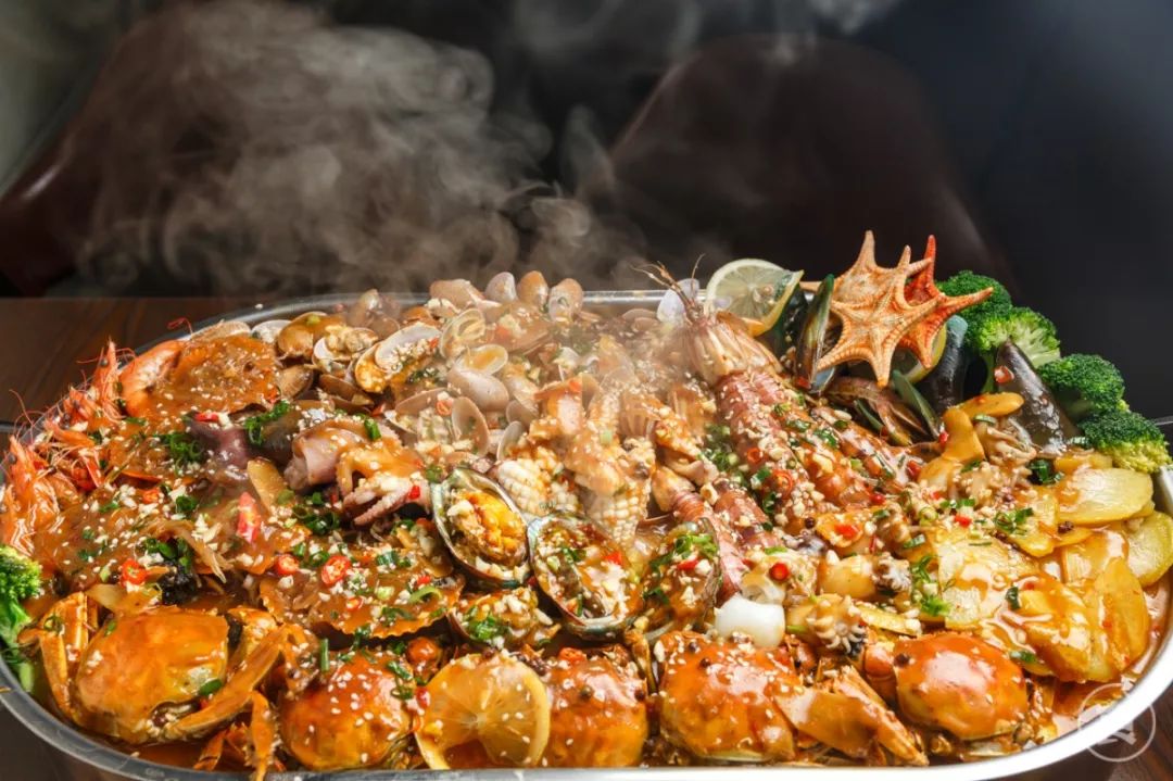 重庆江北海鲜大杂烩香辣海鲜锅,超好吃的海鲜大杂烩