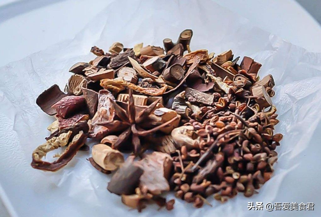 只有学会了调兵遣将，合理的使用香料，你才能成为真正的卤水大师