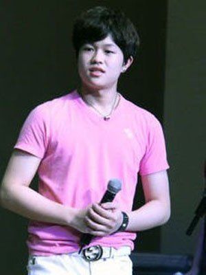 李双江与儿子李贺的关系,李双江儿子李贺是做什么事的