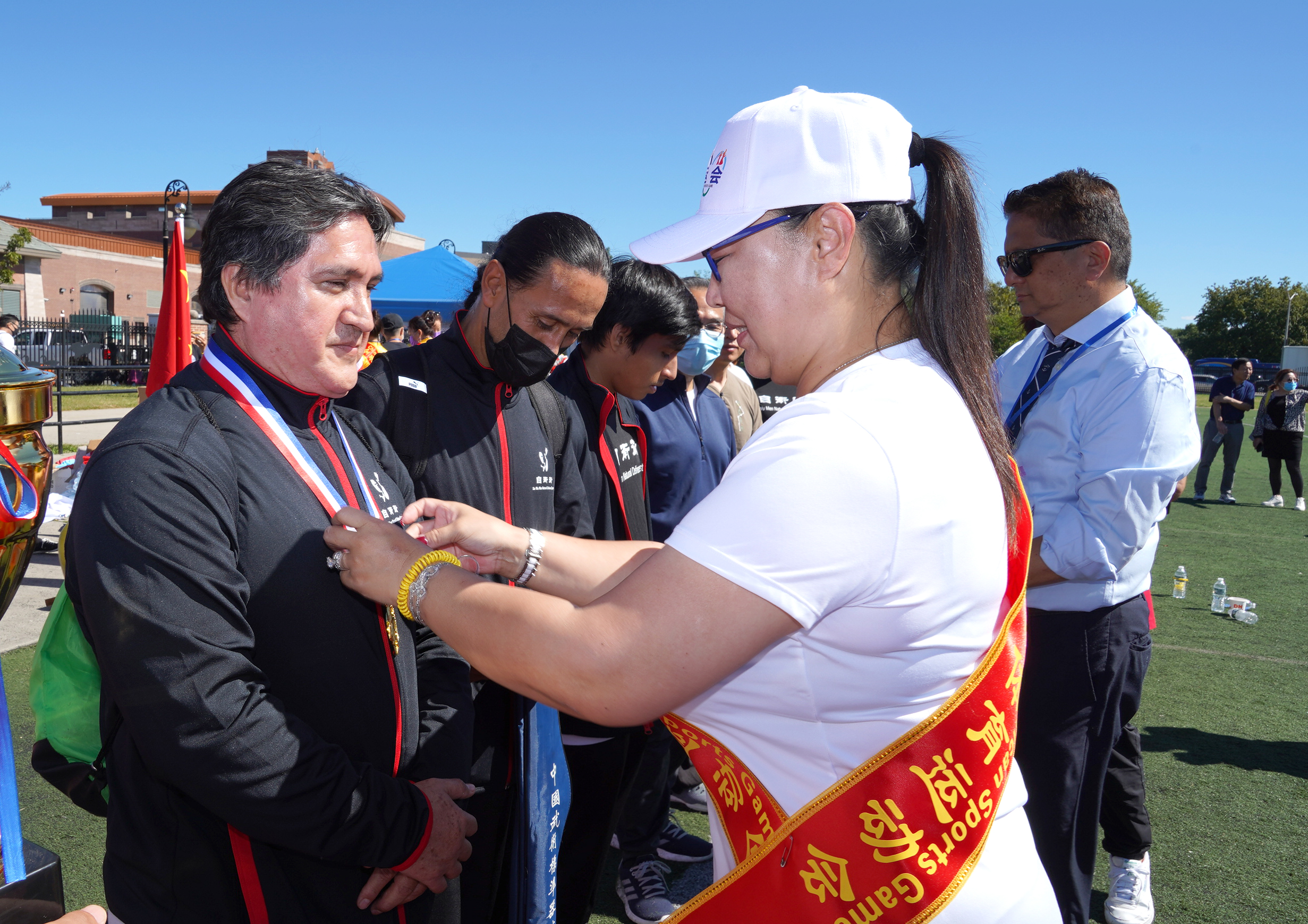 庆国庆节70周年主题活动,庆国庆节文艺汇演中国红