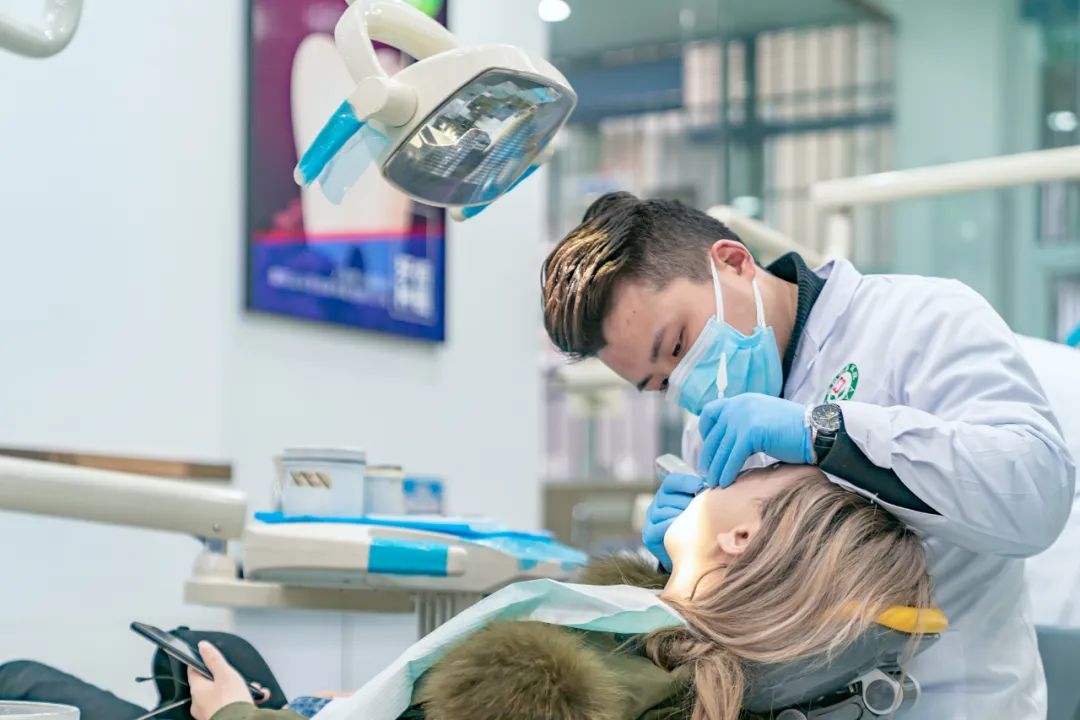 在北京换一口牙,北京换一口假牙大概多少钱