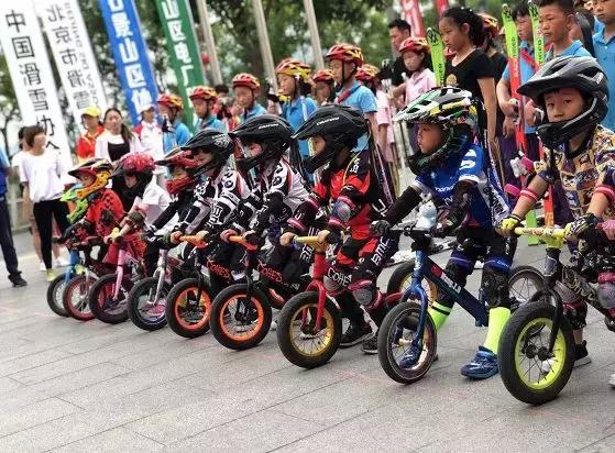 聪明的孩子都在玩！门头沟这家平衡车俱乐部国庆节大促销！快预约吧