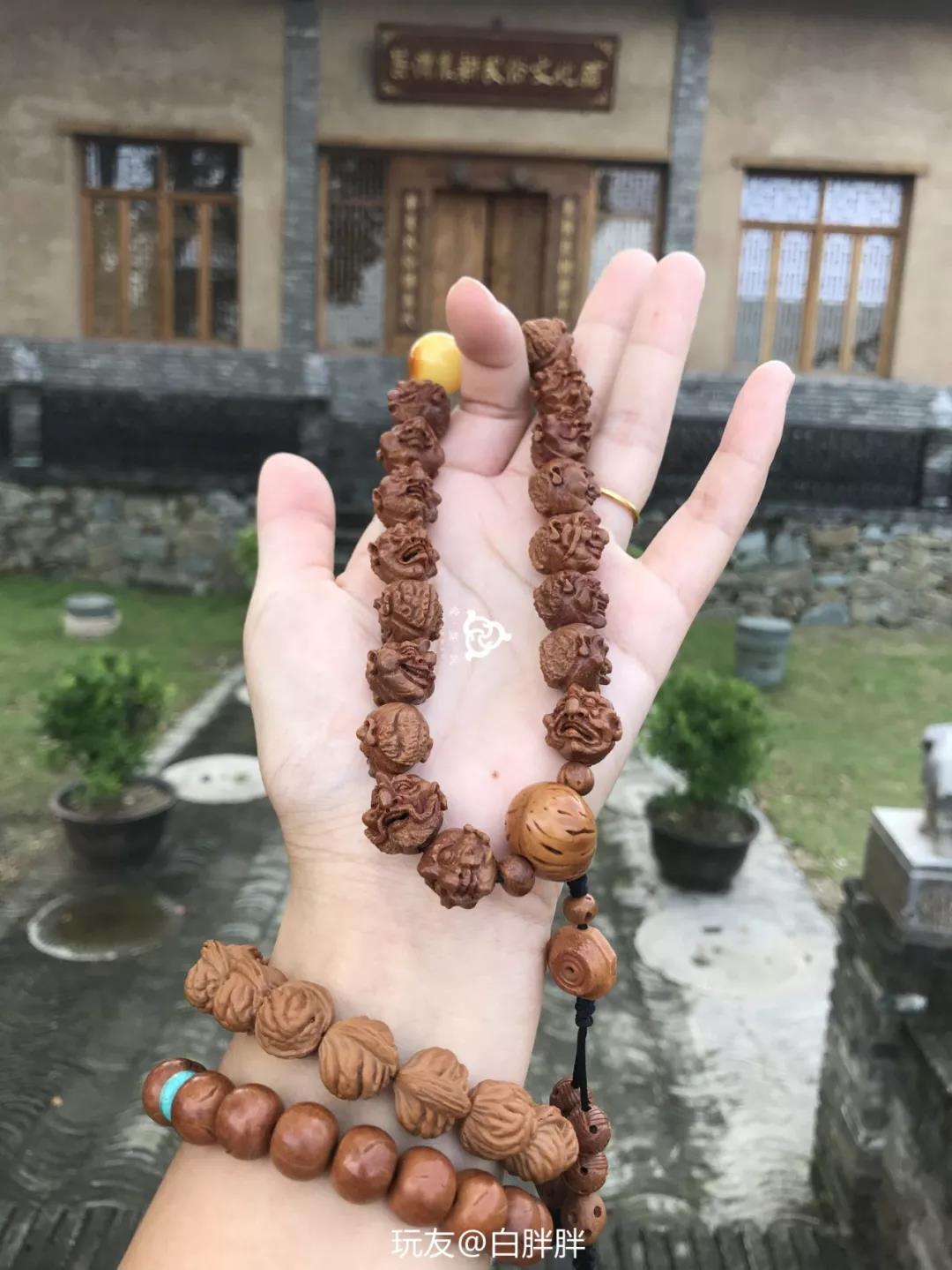 小桃核手串玩半个月什么效果,桃核手串买来怎么玩