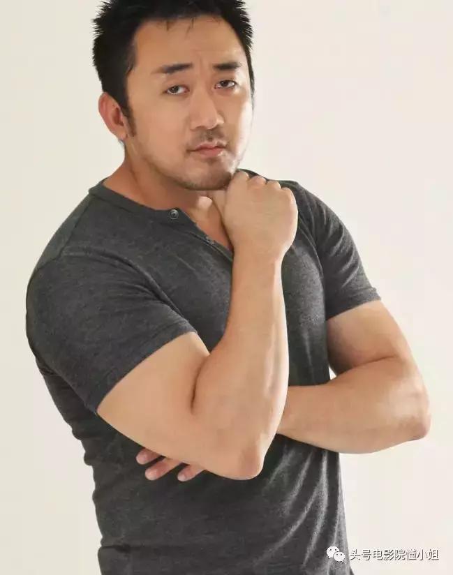 巨石强森演的最刺激的一部电影,韩国巨石强森电影