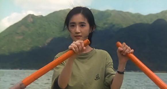 她因拒绝潜规则无奈退出娱乐圈,拒绝潜规则后被雪藏