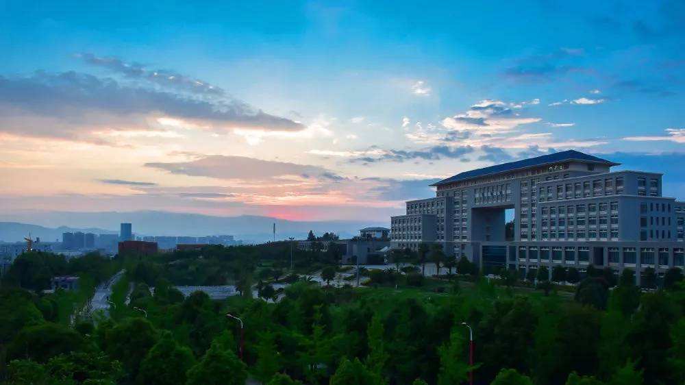 五年制大专和初中毕业学历一样吗,初中毕业读五年制大专学校推荐