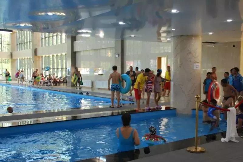 本溪绿石谷温泉春节,来本溪观雪景泡温泉享惬意