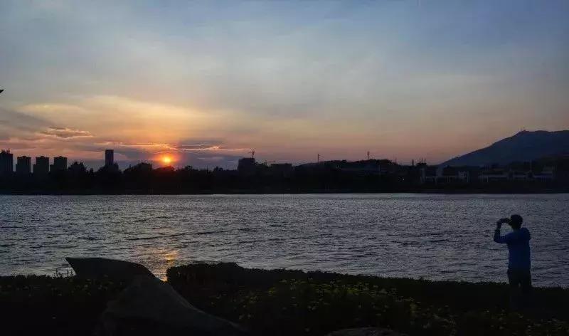 云南昆明小西湖,距离昆明3个小时车程的绝世仙境