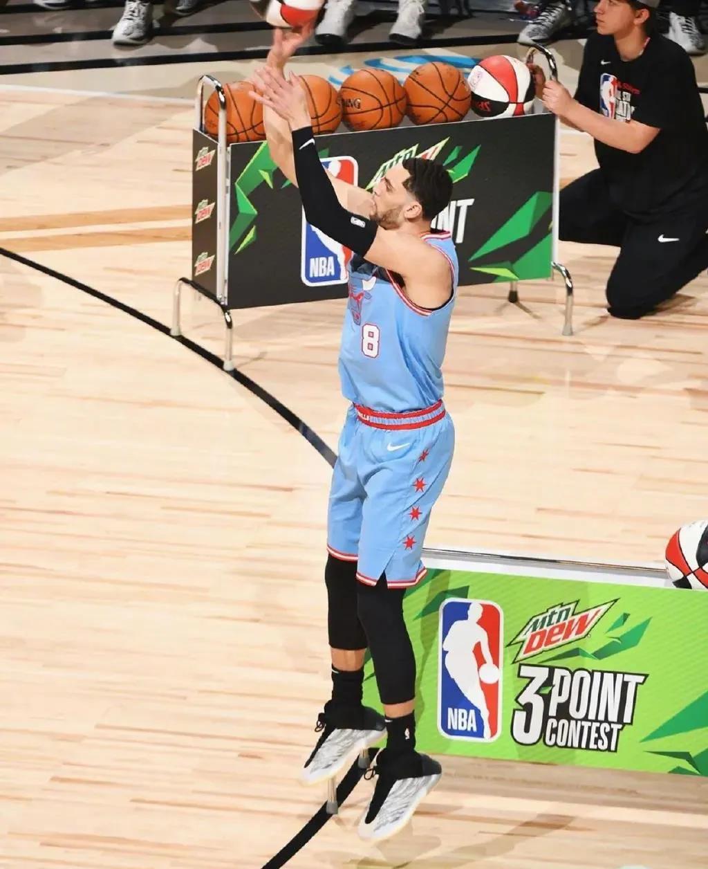 “南京黑人”侃爷：我的背后是一支*队军**