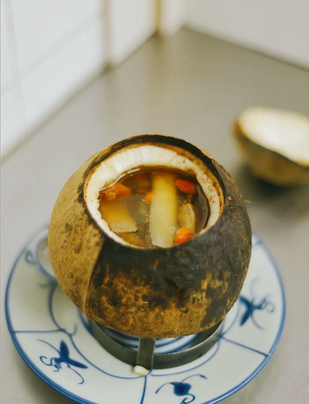 文明路这家近四十载的炖品老店，有几好味几乎每日老广都排长龙？