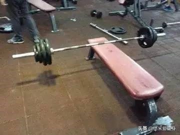 健身房器械归位是义务吗,健身房杠铃片归位