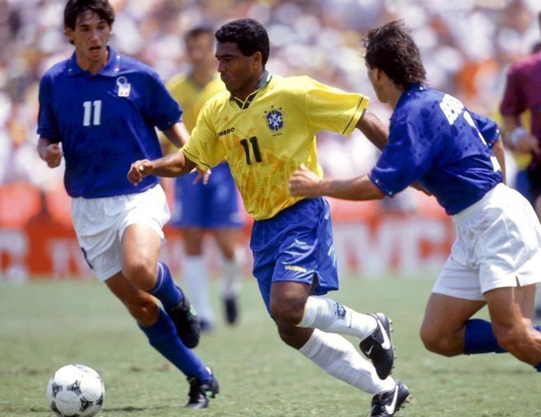 贝利罗纳尔多哪个厉害,贝利跟罗纳尔多小罗谁厉害