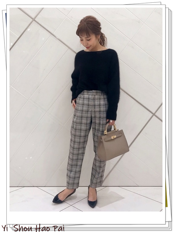 冬季黑白灰穿什么颜色好看,黑白灰的颜色搭配图片