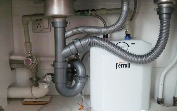 小厨宝与即热式水龙头哪个好,即热式水龙头和小厨宝哪个更好