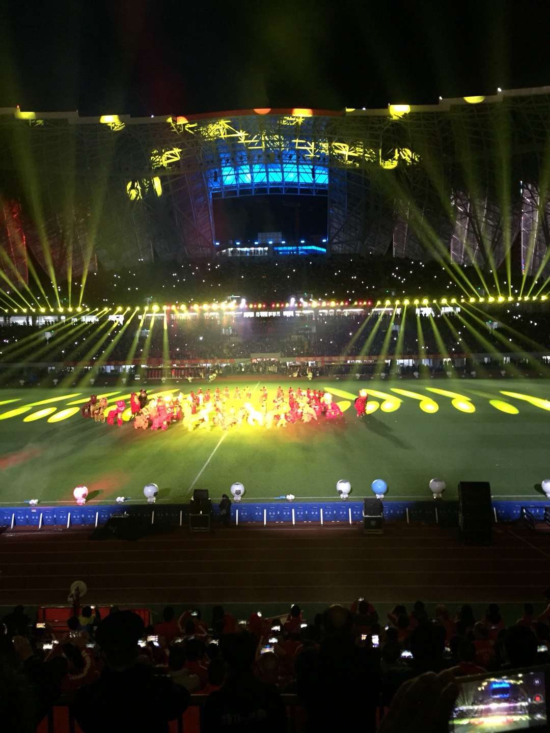 五华县奥体中心开幕式完整版,足球场震撼开幕式