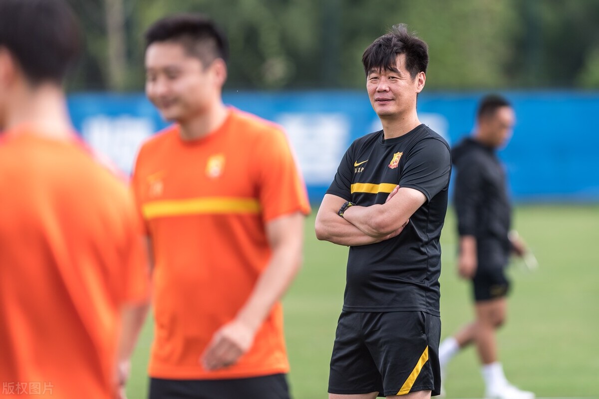 蒿俊闵三哥回家接地气,偶遇三哥蒿俊闵