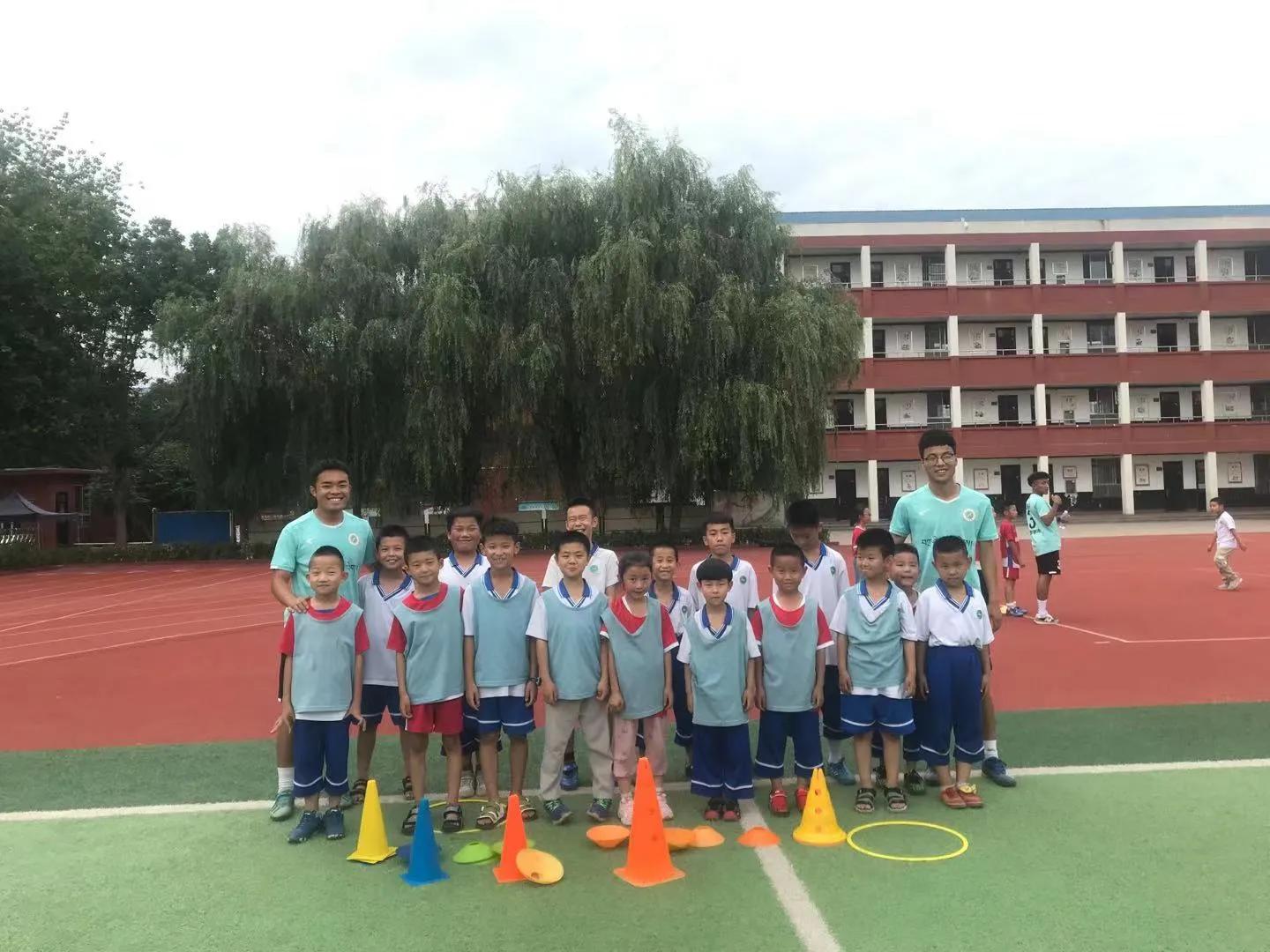 童心永向党主题实践活动,足球主题党日活动简报