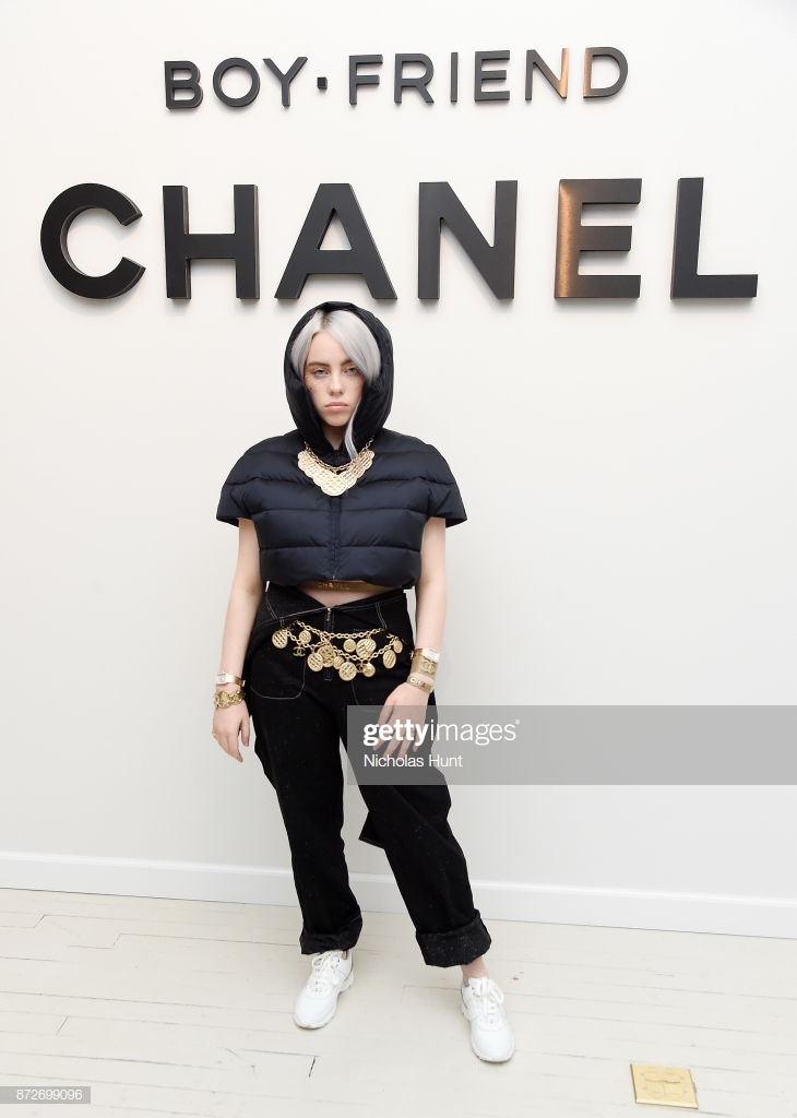 17岁少女有可能会超越LadyGAGA，2019最強乐坛新人怪奇比莉是谁