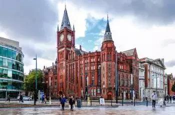 等一个人陪自己去利物浦,等一个人陪我去利物浦