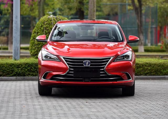 DX3、DX7销量惨淡，4A91三菱发动机，A5翼舞能拯救东南？