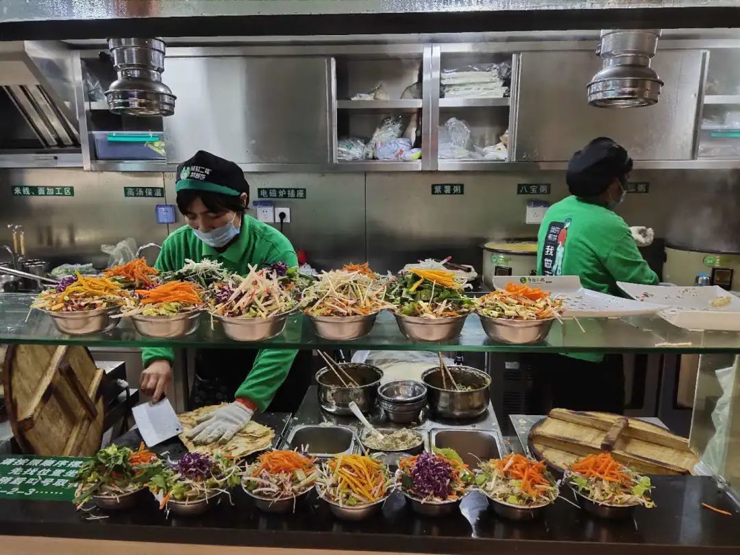 邻村二妮家的煎饼,东海二妮菜煎饼哪家好吃