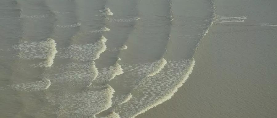 八月十八钱塘江大潮完整观潮视频,2022年农历八月钱塘江观潮时间