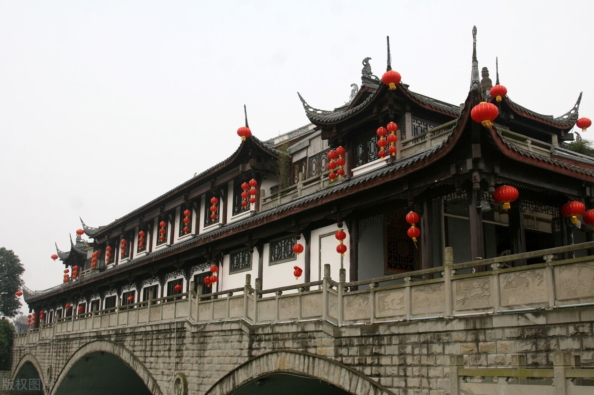 江南六大古镇之首古镇特点,江苏苏州市吴江区的江南六大古镇