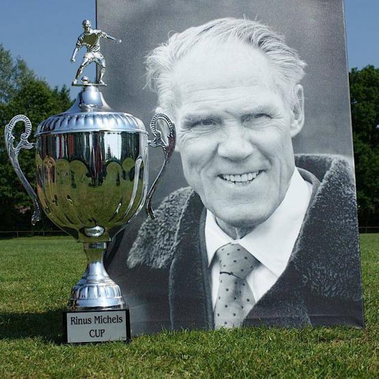 致敬足球老师的视频,致敬教练