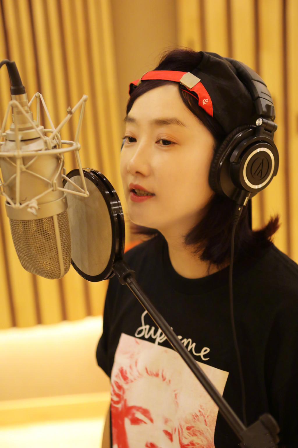 凤凰传奇玲花谈公司,凤凰传奇玲花与助理