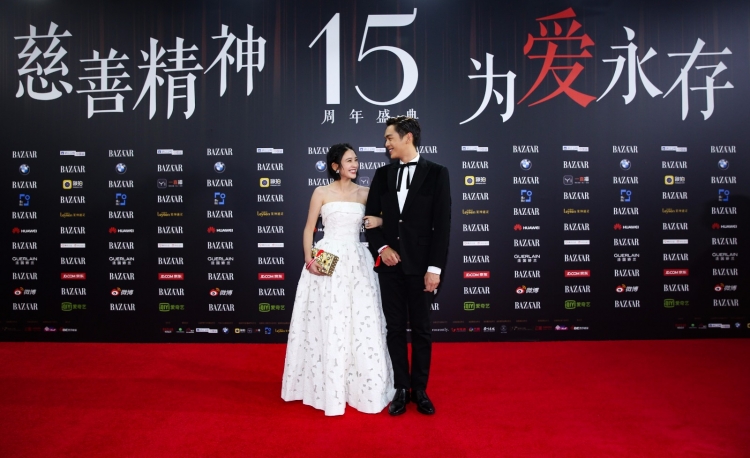 张若昀唐艺昕结婚请柬赠语,张若昀和唐艺昕婚礼宣言