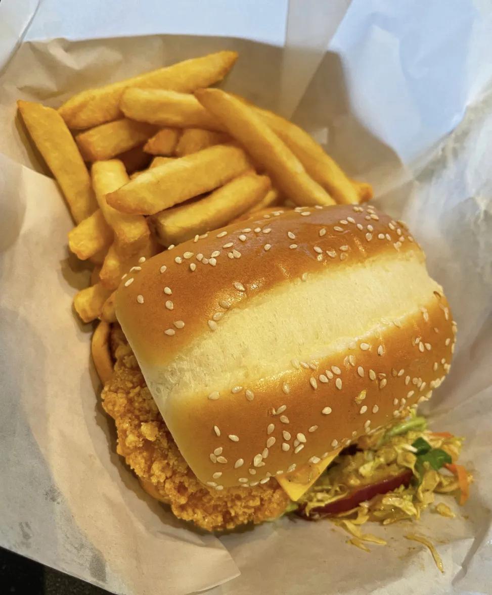 北京环球影城阿甘虾餐厅,北京环球影城三把扫帚餐厅