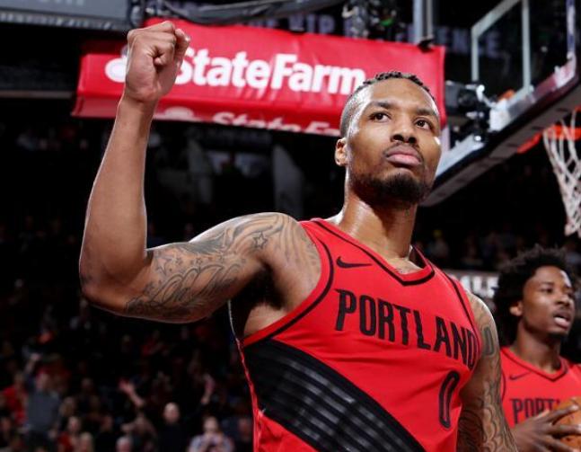 威金斯和威少冲突,威金斯打威少